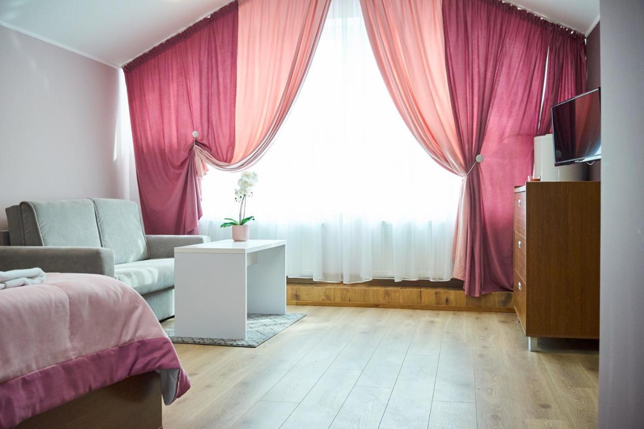 Східний Berezhany Exterior foto