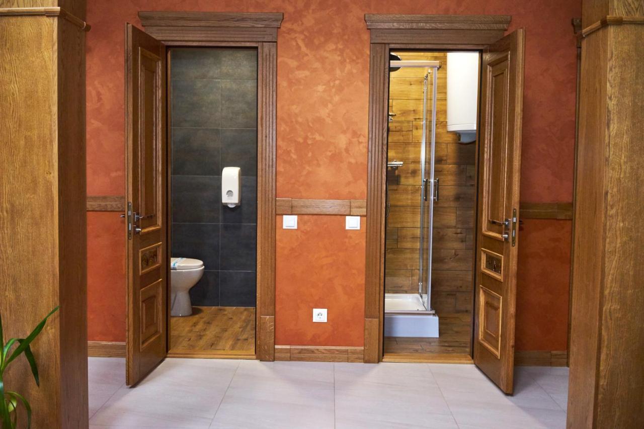 Східний Berezhany Exterior foto